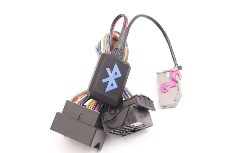 adapter-bluetooth-dla-audi-rns-e-rnse-bezinwazyjny-model-a3-a4-a6-exeo