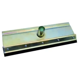 1700990301-zgarniak-obornika-prosty-40-cm