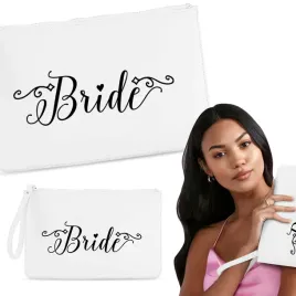 kosmetyczka-damska-bride-02-biala-na-zamek-soft-white