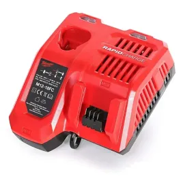 szybka-ladowarka-do-akumulatora-milwaukee-m12-18fc-uk