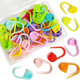znaczniki-sciegu-rzedow-oczek-plastikowe-agrafki-markery-zestaw-50-szt