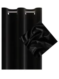 zaslony-gotowe-zaslona-velvet-na-przelotkach-na-kolkach-czarna-sz-140-230