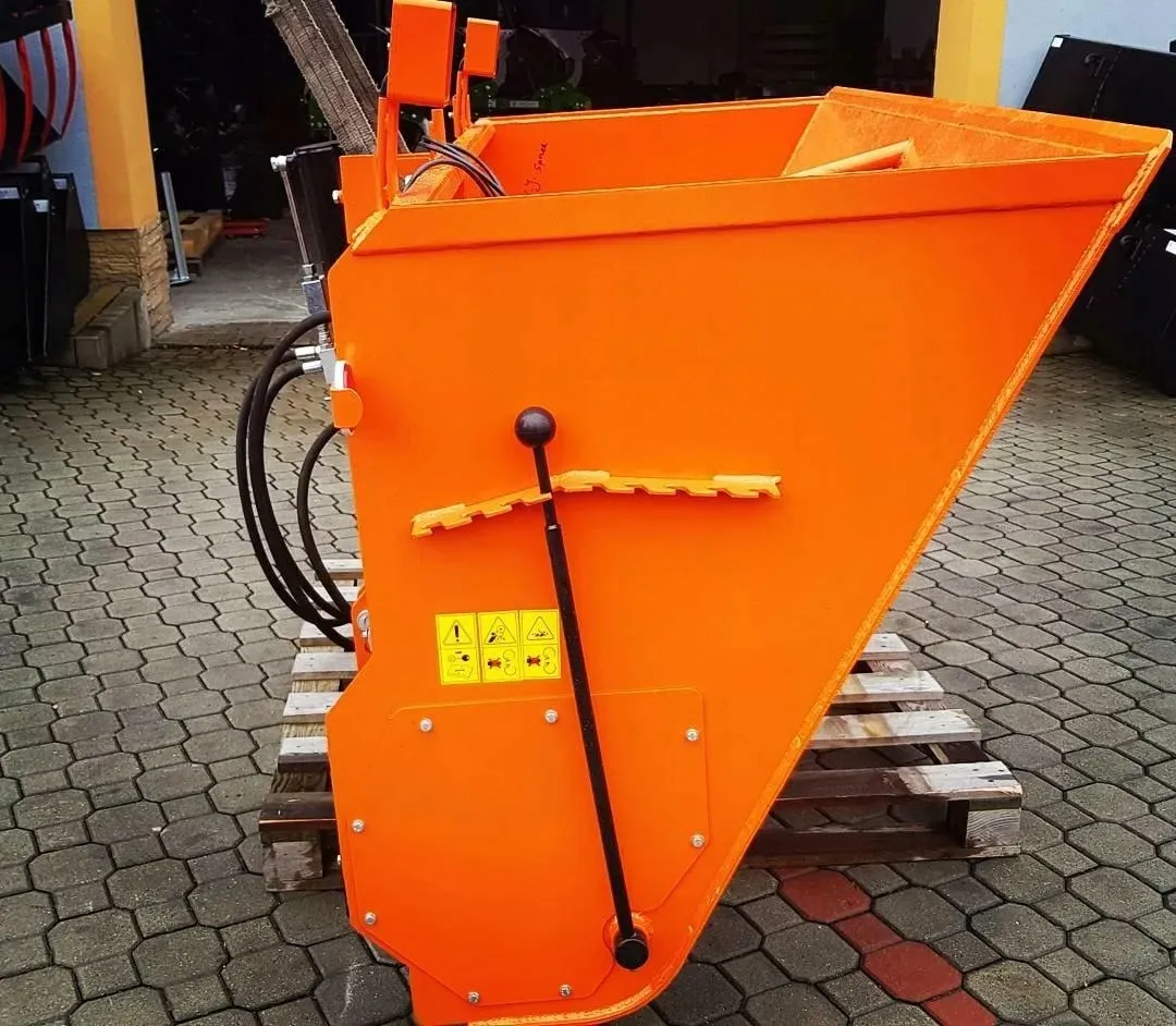piaskarka-posypywarka-solarka-samozaladowcza-pomarol-ps-200-stan-nowy