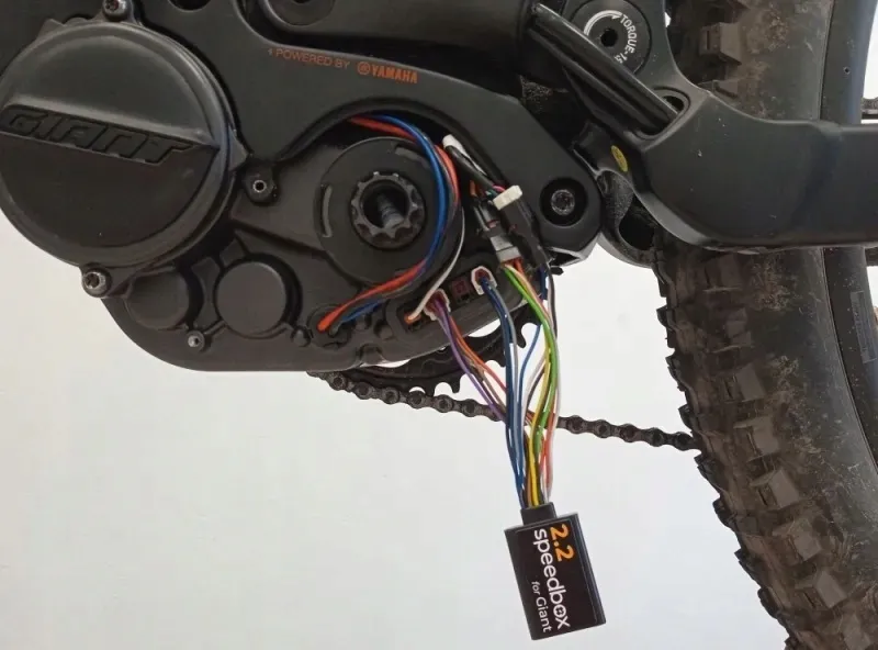 speedbox-2-2-dla-silnikow-giant-ridecontrol-go-stan-nowy