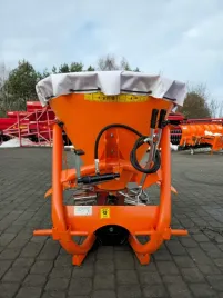 piaskarka-posypywarka-piaskarko-solarka-lejek-200l-plandeka-hydraulika