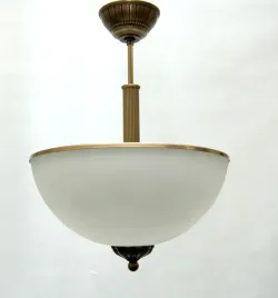 lampa-mosiezna-zwis-ampla-zyrandol-mosiezny