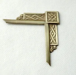 dekor-mosiezny-naroznik-mosiezny-rozetka