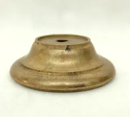 kolumna-mosiezna-cokol-pod-rure-fi-40mmpodstawa