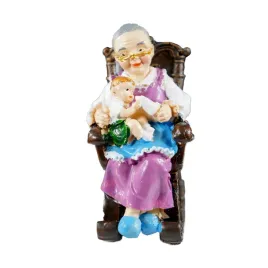 figurka-babcia-w-fotelu-10-cm-prezent-z-okazji-dnia-babci-dekoracja-ozdoba