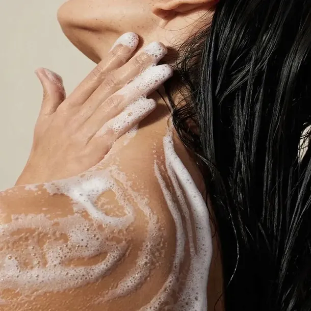 moller-spa-naturalne-szare-mydlo-olej-konopny-ogorecznik-potasowe-plynie-5l-opakowanie-butelka