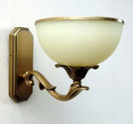 kinkiet-mosieznylampa-scienna-z-mosiadzu