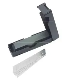 stanley-ostrza-lamane-18mm-50szt