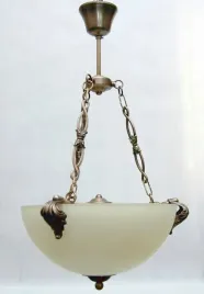 lampa-mosiezna-zwis-ampla-zyrandol-mosiezny