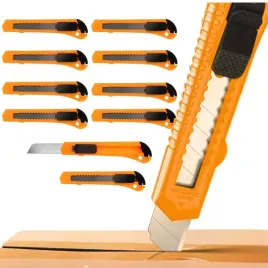 noz-do-tapet-z-lamanym-ostrzem-tapeciak-18-mm-wysuwany-ostry-10szt