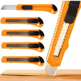 noz-do-tapet-z-lamanym-ostrzem-tapeciak-18-mm-wysuwany-ostry-5szt