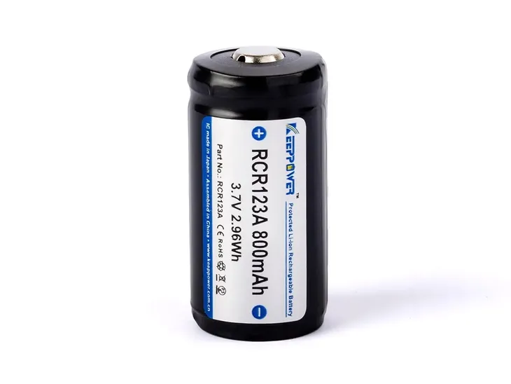 akumulator-keeppower-16340-800mah-li-ion-3-7v-waga-z-opakowaniem-0-02-kg