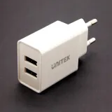 unitek-biala-ladowarka-2x-usb-a-12w-5v-2-4a-kolor-bialy