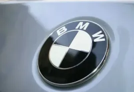bmw-emblemat-znaczek-przod-tyl-czarny-komplet-82mm-74mm-e46-e60-f10-x3-x5
