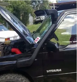 snorkel-wlot-powietrza-suzuki-vitara-lewa-strona