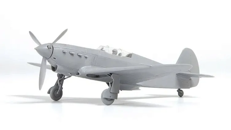 1-72-yak-1-soviet-fighter-marka-zvezda