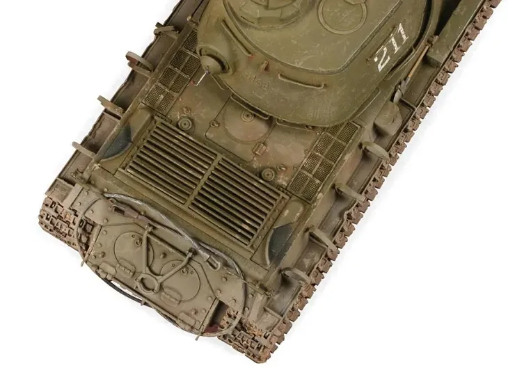 1-35-soviet-heavy-tank-joseph-stalin-2-stan-nowy