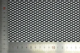 siatka-tuningowa-aluminiowa-czarna-100x40-10x6