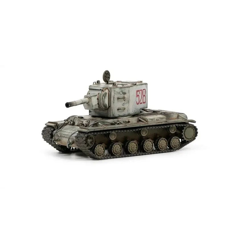 1-72-kv-2-heavy-soviet-tank-wwii