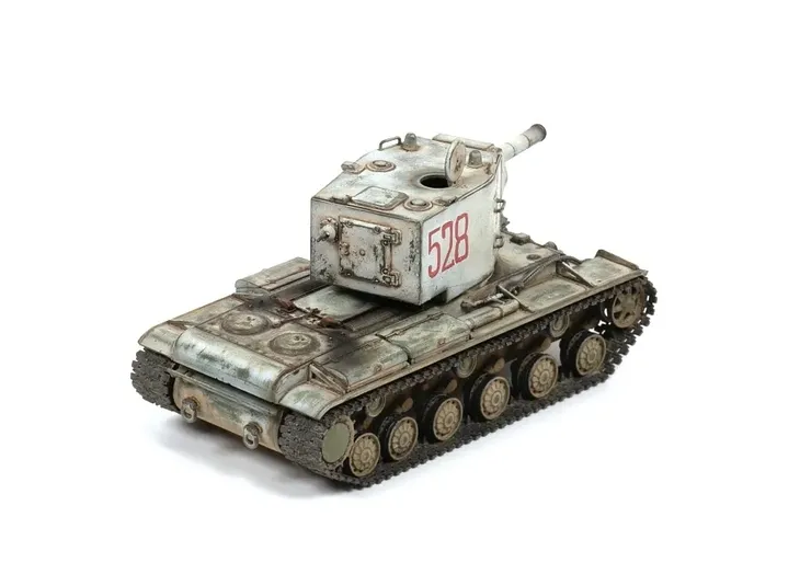 1-72-kv-2-heavy-soviet-tank-wwii-marka-zvezda-okres-ii-wojna-swiatowa