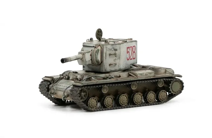 1-72-kv-2-heavy-soviet-tank-wwii-marka-zvezda-stan-nowy