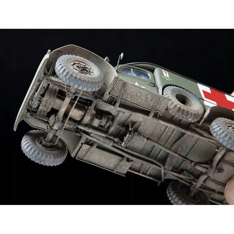 1-35-dodge-wc-54-ambulance-marka-zvezda