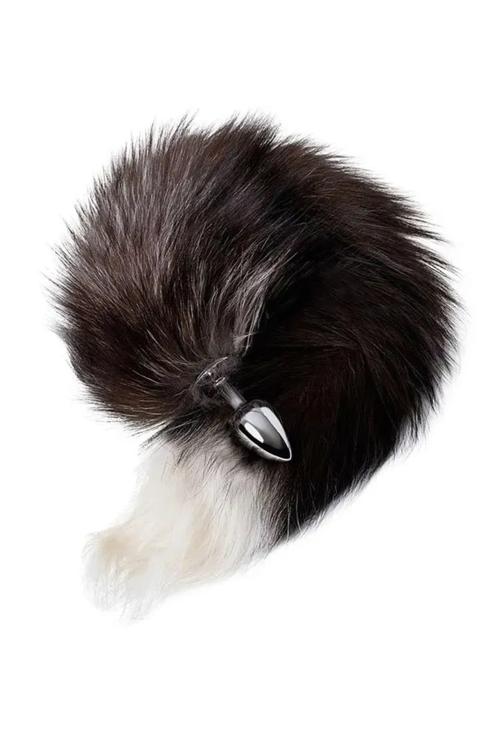 silver-anal-plug-with-a-fox-tail