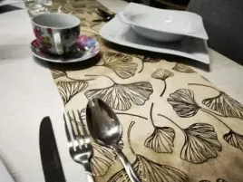 obrus-bieznik-bezowy-tkanina-do-dekoracji-28x150-cm-wzor-1