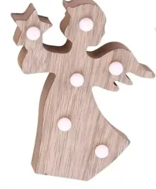 dekoracja-swiateczna-drewniana-z-cieplymi-bialymi-diodami-led-13-cm-aniolek