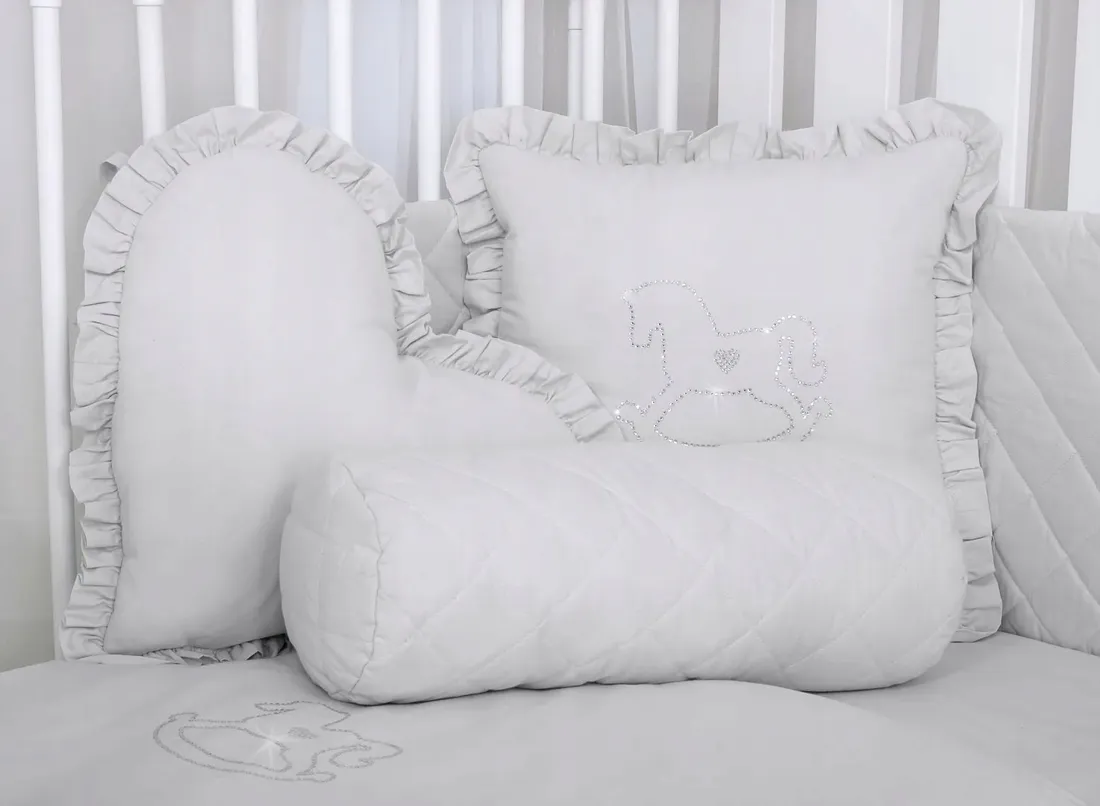 dekoracyjna-poduszka-serce-szary