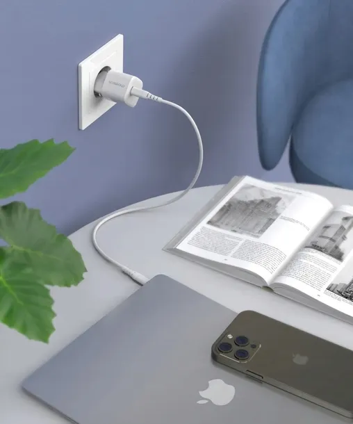 ladowarka-sieciowa-gan-usb-c-pd-30w-biala-zlacza-usb-typ-c