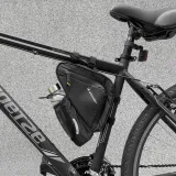 torba-rowerowa-pod-rame-1-5l-czarna-wysokosc-10-cm
