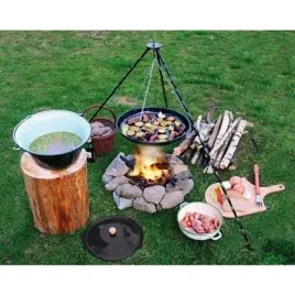 trojnog-zelazny-stojak-na-kociolek-grill-wiszacy