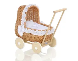 wiklinowy-wozek-dla-lalek-pchacz-z-biala-poscielka-haftowana-naturalny