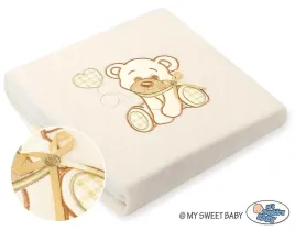 kocyk-polarowy-dla-niemowlat-mis-z-kokardka-kremowy