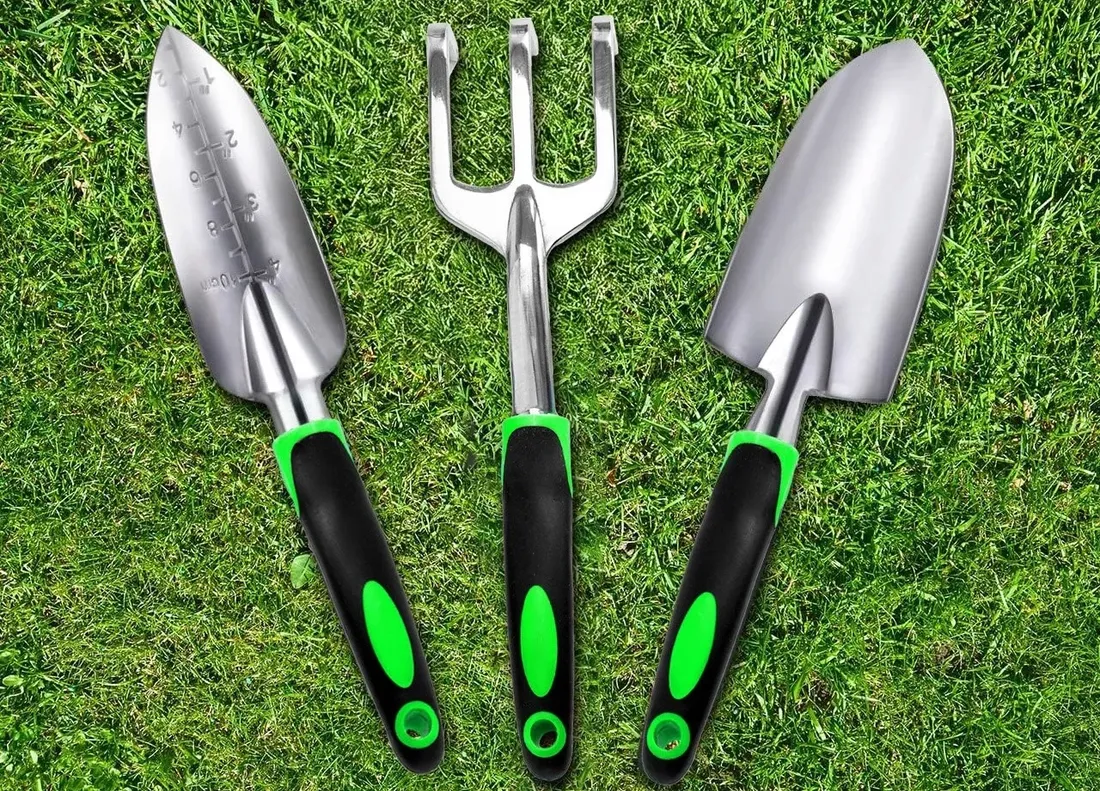 zestaw-narzedzi-ogrodowych-funaf