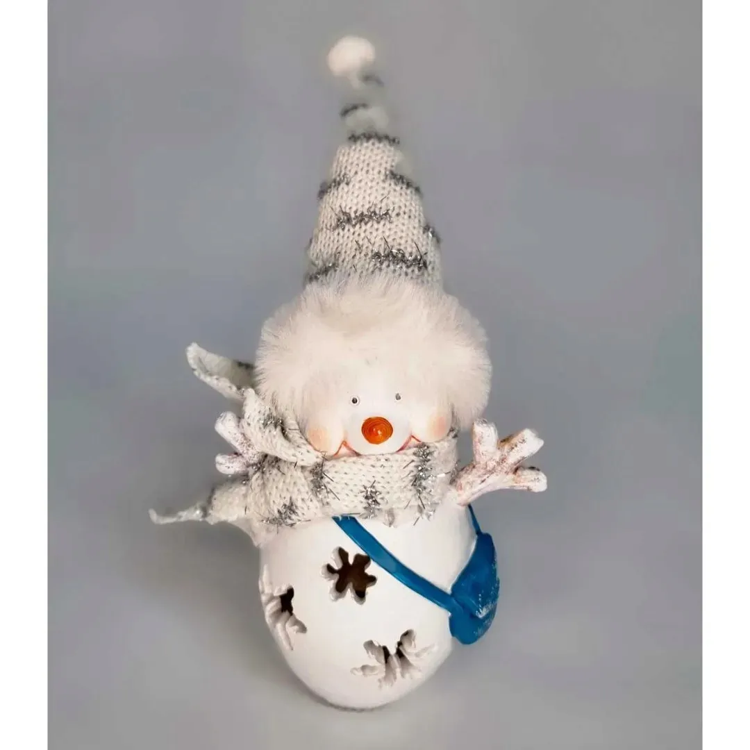 figurka-balwanek-led-7x6x16-cm