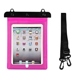 etui-wodoszczelne-na-tablet-pvc-z-regulowanym-paskiem-outdoor-rozowe