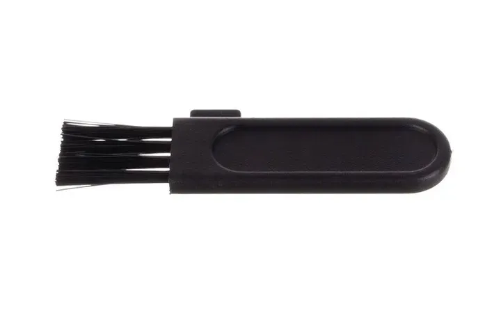 trymer-kolor-dominujacy-srebrny-szary