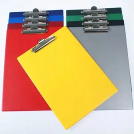 deska-z-klipem-a4-czerwony