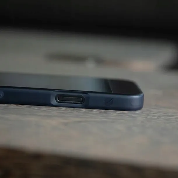 incase-slim-case-magsafe-etui-iphone-16-plus-black-kod-producenta-rc-c001-a-m-black