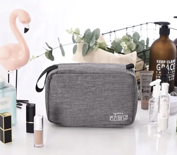 kosmetyczka-szara-stan-nowy-marka-bez-marki