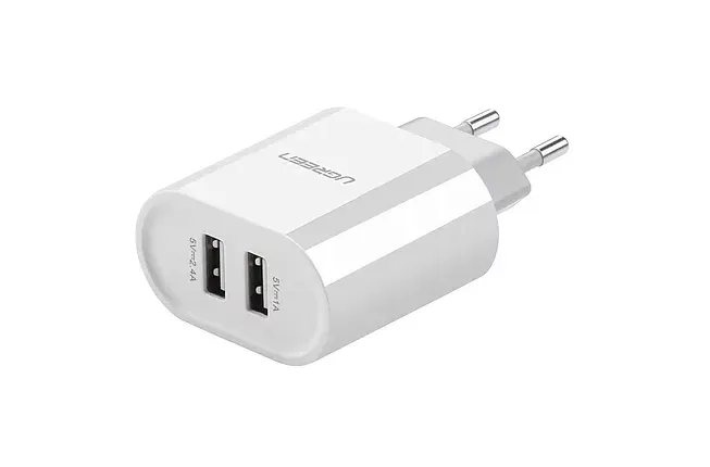 ladowarka-samochodowa-2x-usb-24w-4-8a-czarny-stan-nowy-prad-wyjsciowy-4800-ma