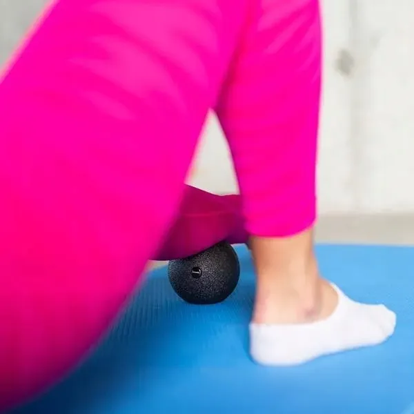 blm01-12cm-pojedyncza-pilka-do-masazu-hms-material-dominujacy-tworzywo-sztuczne