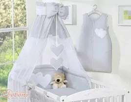 baldachim-z-tiulu-serduszka-szare