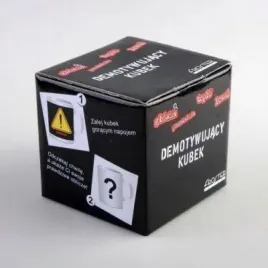 niesamowity-demotywujacy-kubek-uwaga